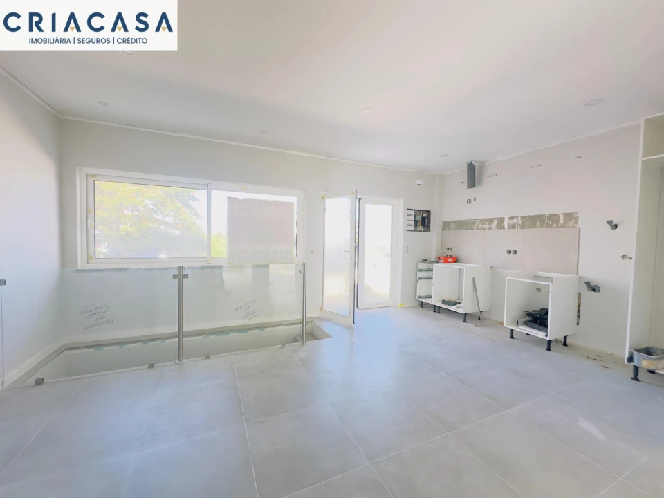 Apartamento T4 para Venda em Viseu Foto 3