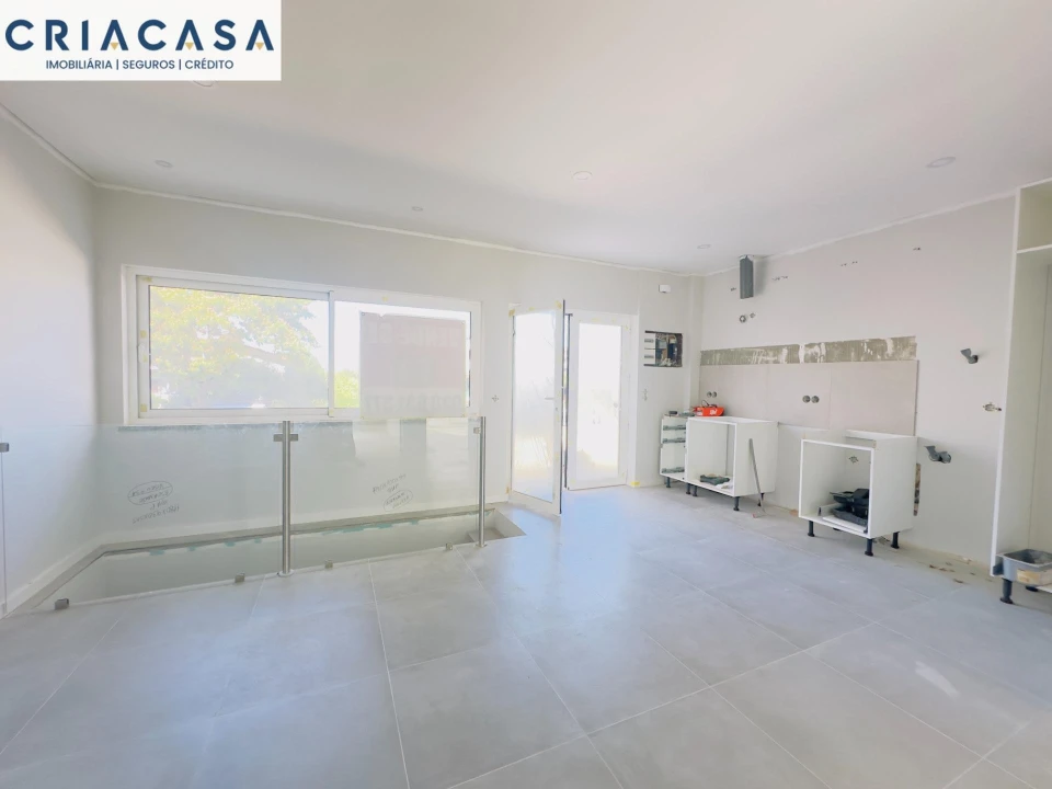 Apartamento T4 para Venda em Viseu Foto 2
