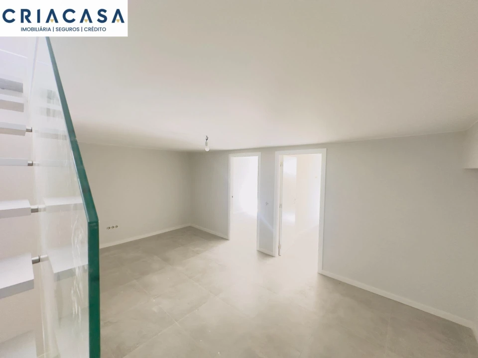 Apartamento T4 para Venda em Viseu Foto 12