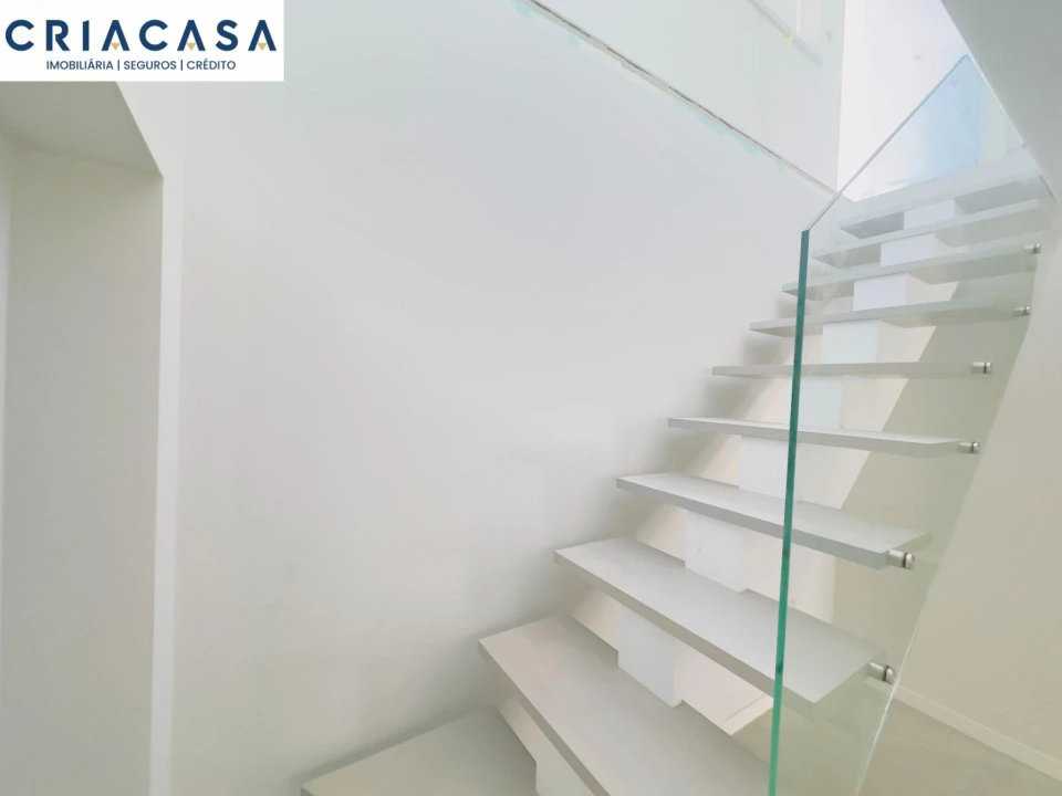 Apartamento T4 para Venda em Viseu Foto 6