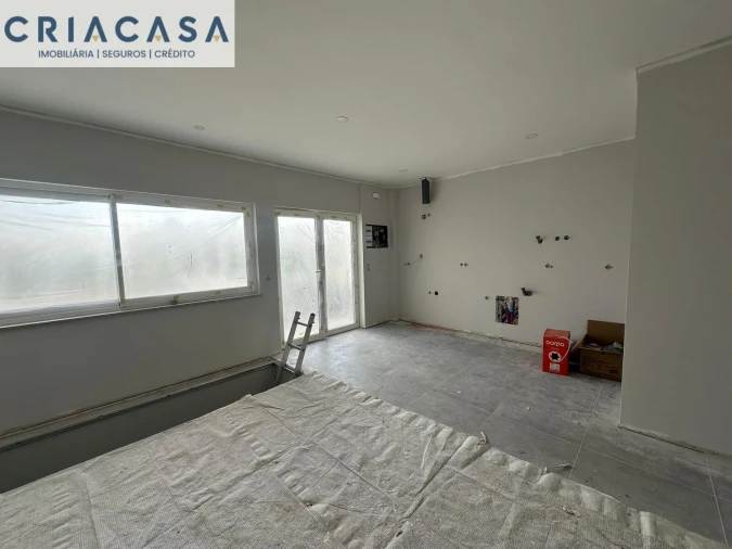 Apartamento T4 para Venda em Viseu Foto 3