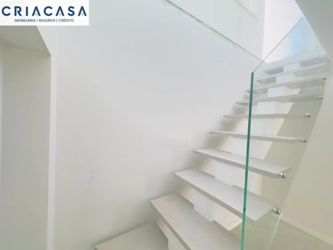 Apartamento T4 para Venda em Viseu Foto 11