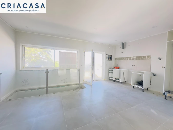 Apartamento T4 para Venda em Viseu Foto 3