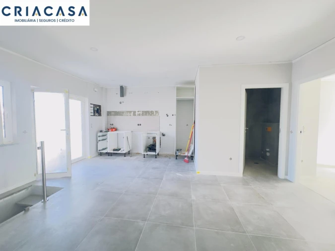 Apartamento T4 para Venda em Viseu Foto 4