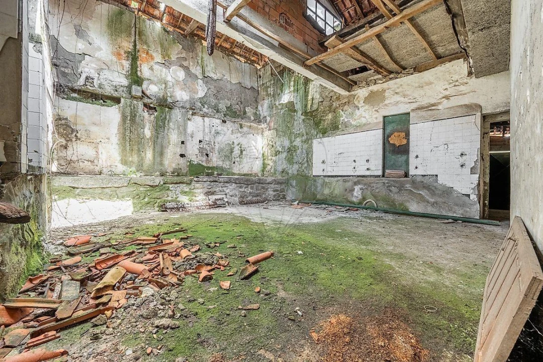 Moradia para Venda em Bouro (Santa Maria) Foto 25