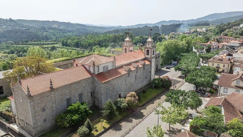 Moradia para Venda em Bouro (Santa Maria)