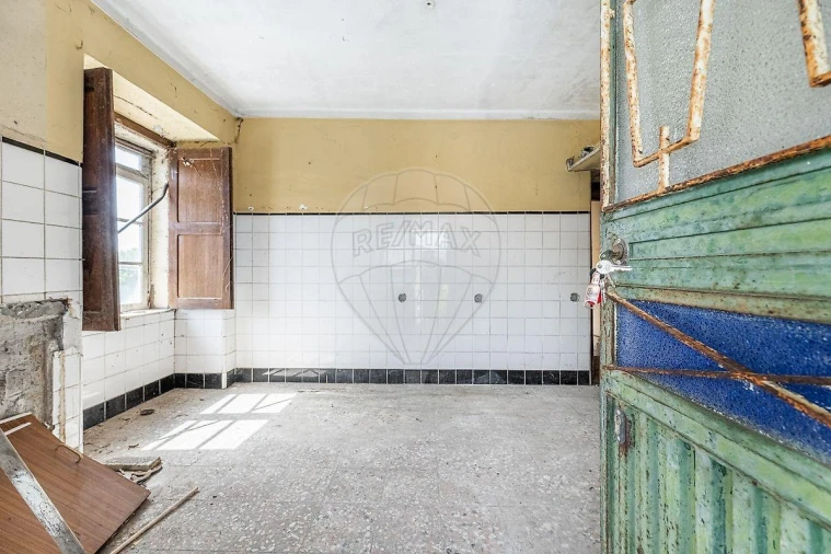 Moradia para Venda em Bouro (Santa Maria) Foto 12