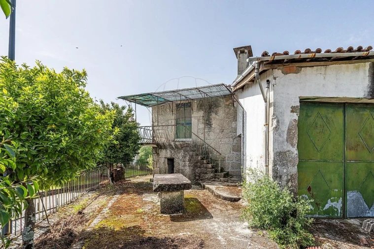 Moradia para Venda em Bouro (Santa Maria) Foto 27