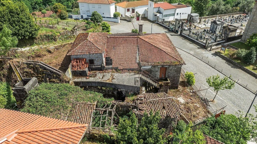 Moradia para Venda em Bouro (Santa Maria) Foto 7