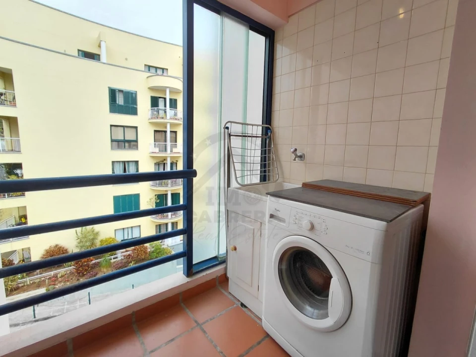 Apartamento T1 para Venda em São Martinho Foto 5