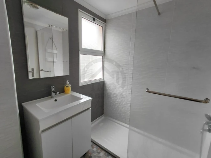 Apartamento T1 para Venda em São Martinho Foto 10