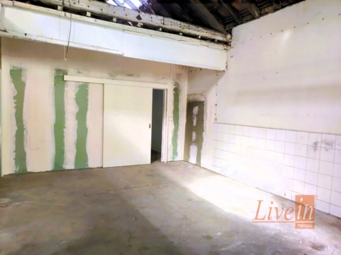 Armazém para Arrendamento em Santa Maria, São Pedro e Matacães Foto 5