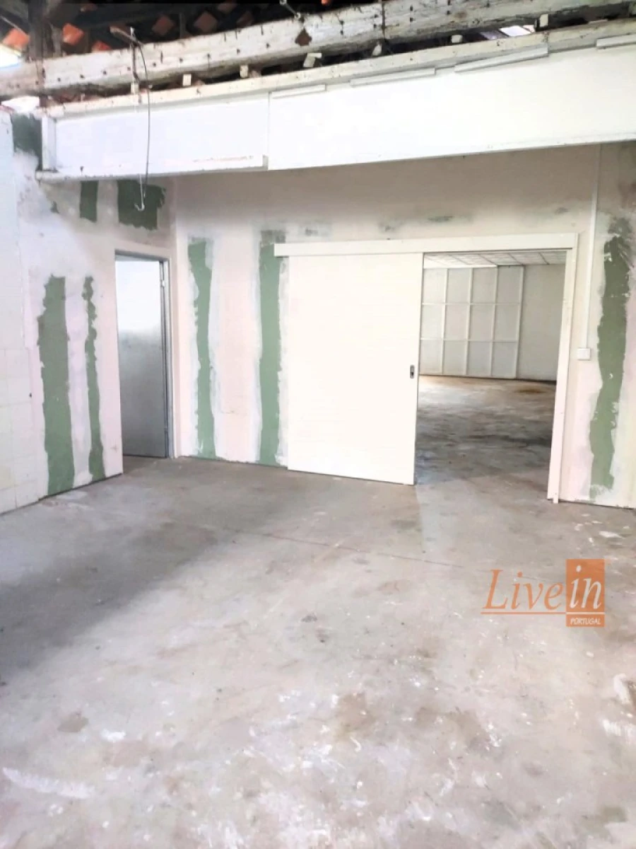 Armazém para Arrendamento em Santa Maria, São Pedro e Matacães Foto 6