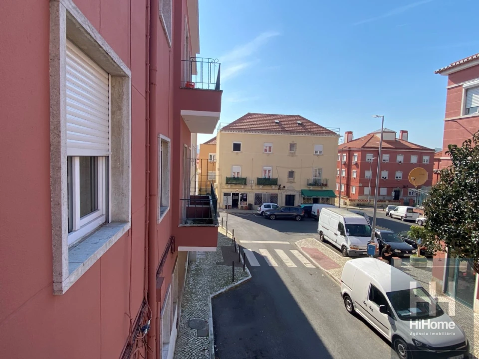 Apartamento T2 para Venda em Falagueira-Venda Nova Foto 6