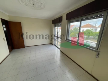 Apartamento T2 para Venda em Vila Nova da Rainha