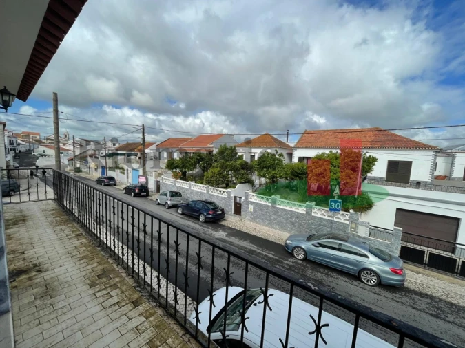 Apartamento T2 para Venda em Vila Nova da Rainha Foto 9