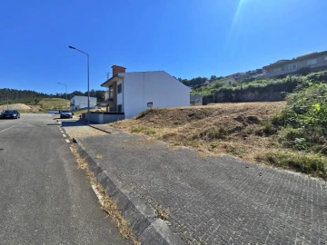 Terreno para Venda em Alvarelhos e Guidões