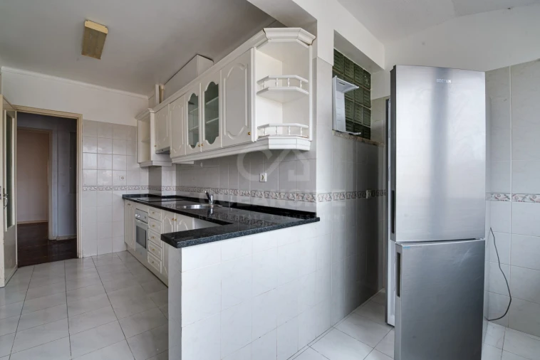 Apartamento T3 para Venda em Cascais e Estoril Foto 3