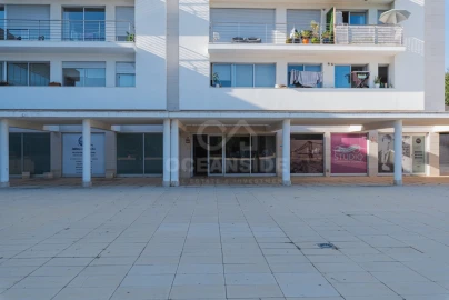 Loja para Arrendamento em Oeiras e São Julião da Barra, Paço de Arcos e Caxias