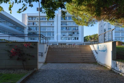 Loja para Arrendamento em Oeiras e São Julião da Barra, Paço de Arcos e Caxias