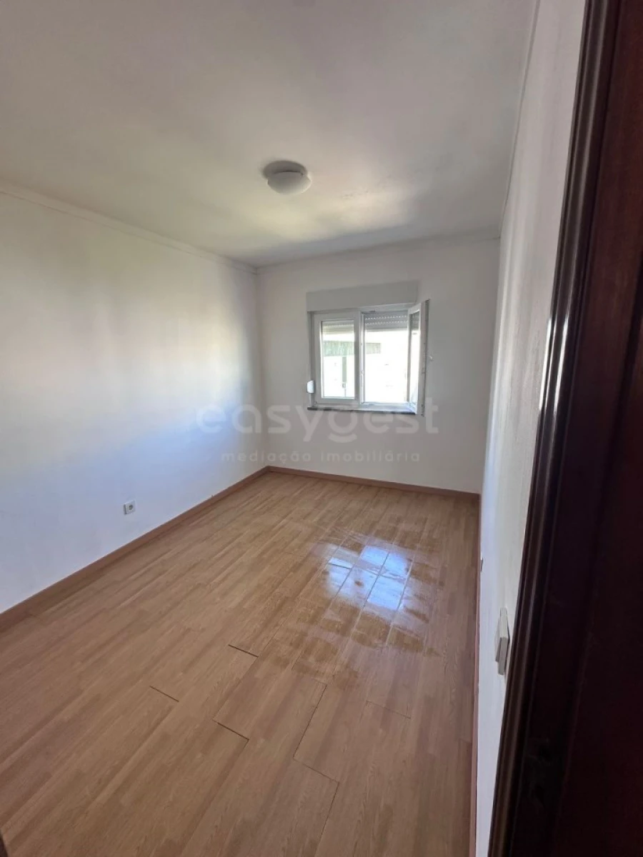 Apartamento T3 para Venda em Portimão Foto 8