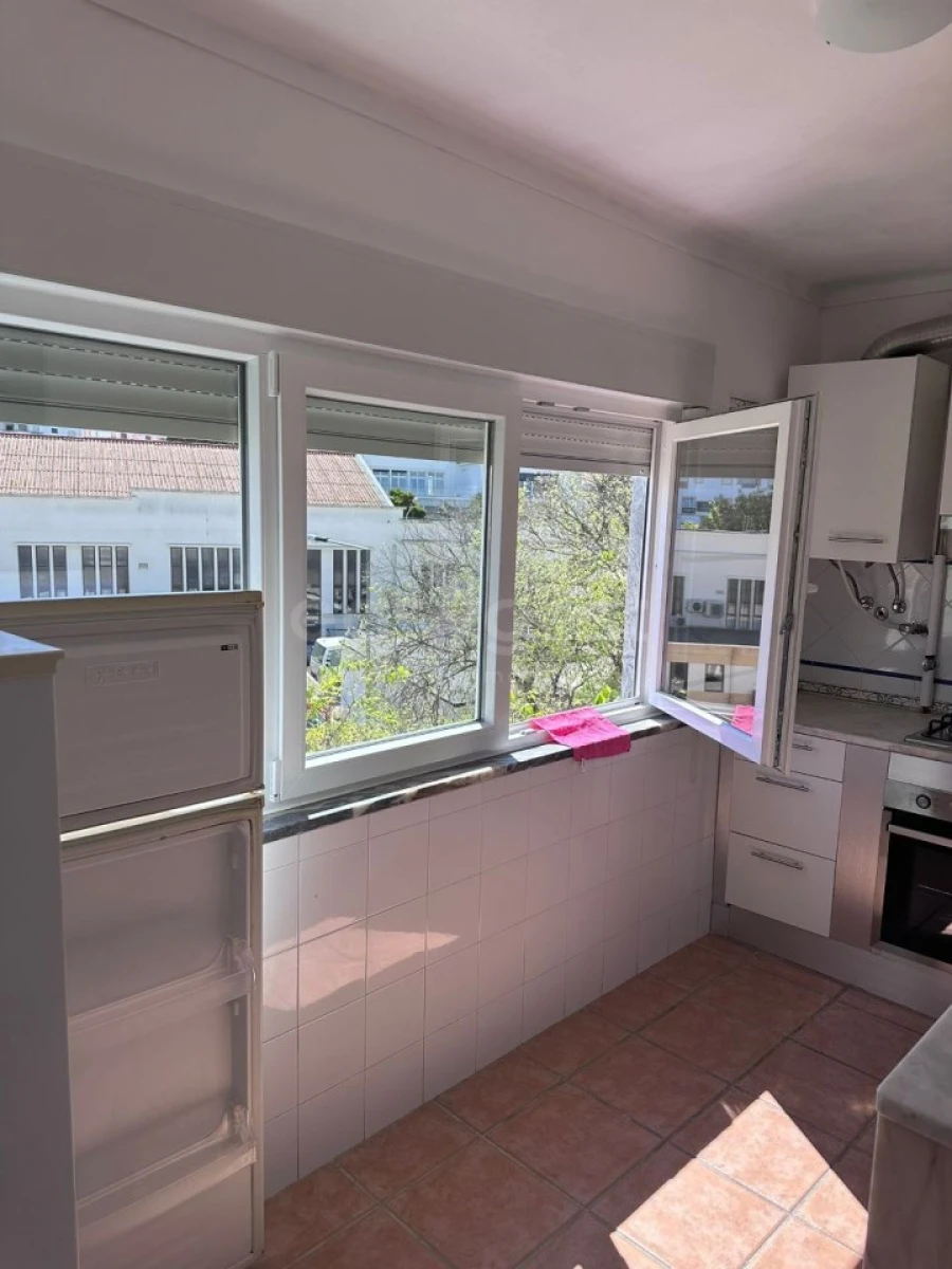 Apartamento T3 para Venda em Portimão Foto 9