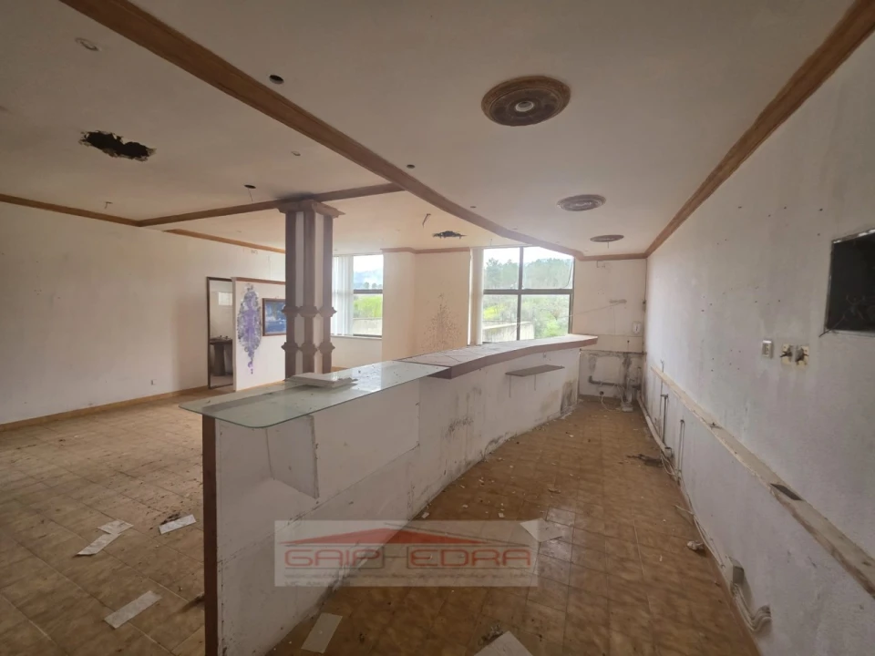 Moradia T4 para Venda em Ferro Foto 20