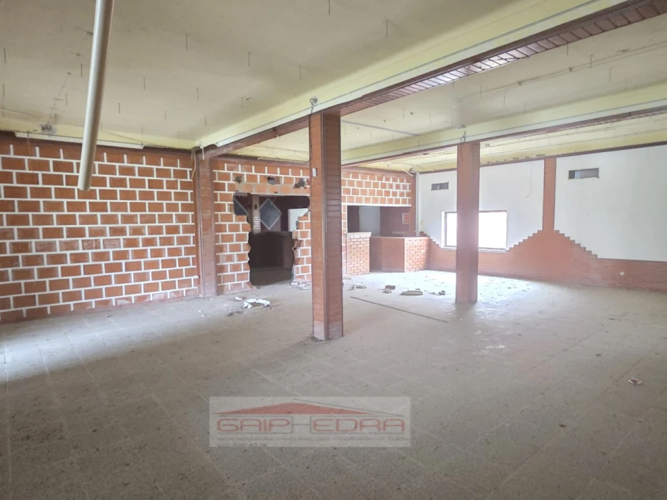 Moradia T4 para Venda em Ferro Foto 6