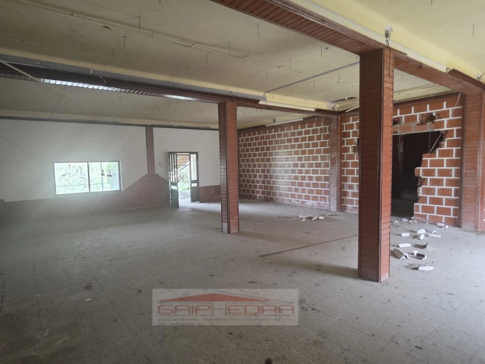 Moradia T4 para Venda em Ferro Foto 7