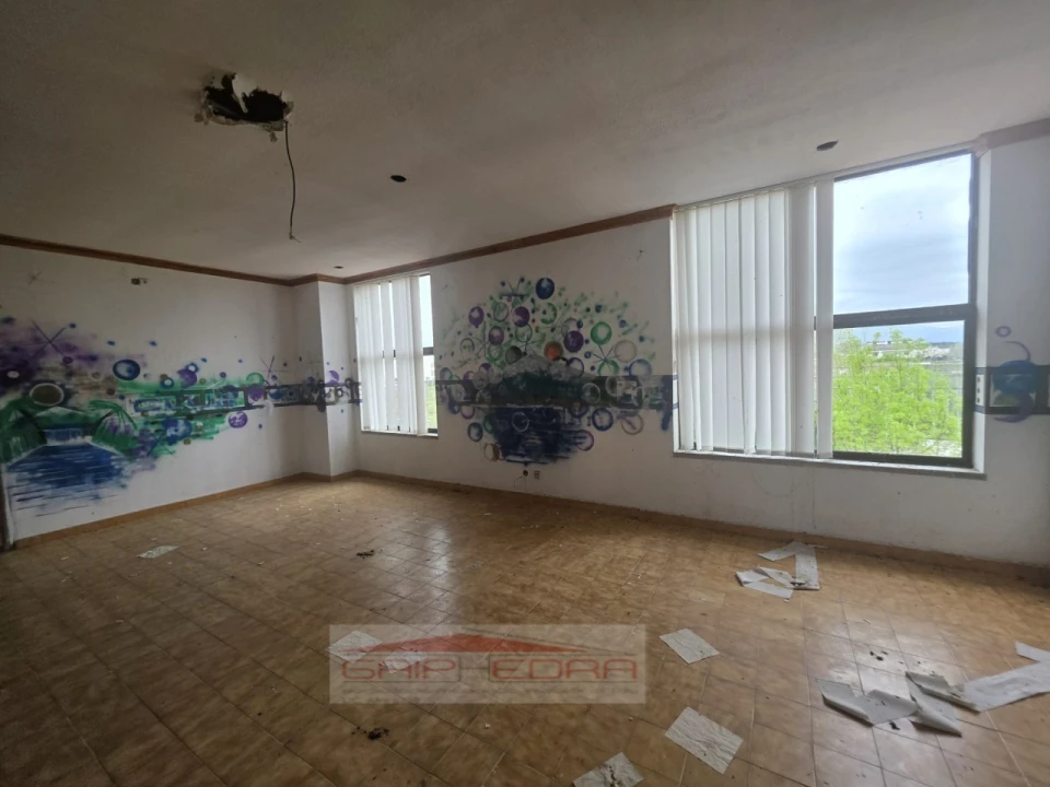 Moradia T4 para Venda em Ferro Foto 25