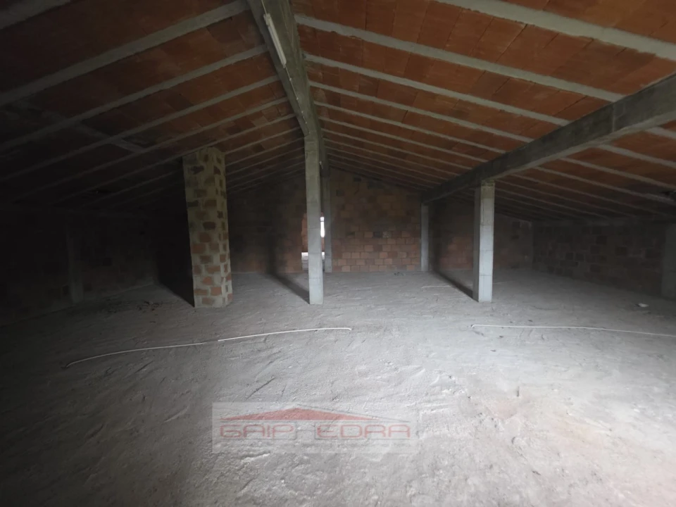 Moradia T4 para Venda em Ferro Foto 33