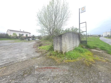 Moradia T4 para Venda em Ferro