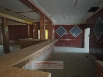 Moradia T4 para Venda em Ferro