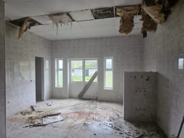 Moradia T4 para Venda em Ferro