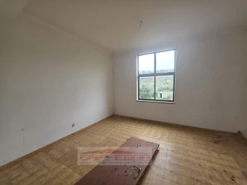 Moradia T4 para Venda em Ferro