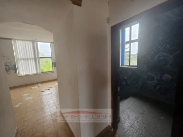 Moradia T4 para Venda em Ferro