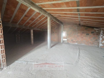 Moradia T4 para Venda em Ferro