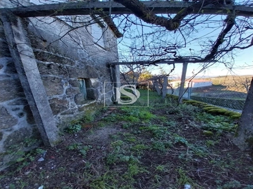 Moradia T3 para Venda em Cambra e Carvalhal de Vermilhas Foto 13