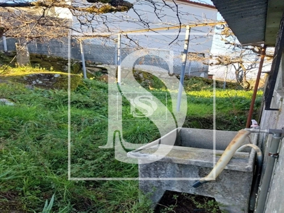 Moradia T3 para Venda em Cambra e Carvalhal de Vermilhas Foto 12