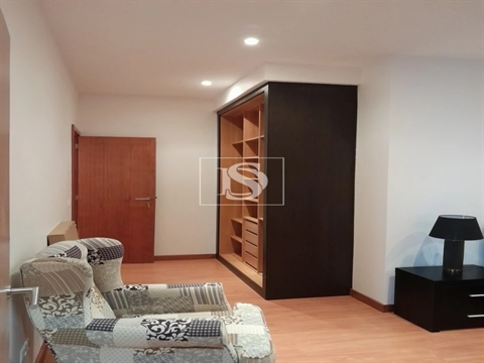 Moradia T3 para Venda em São Vicente Ferreira Foto 20