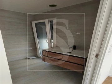 Moradia T4 para Venda em Nossa Sra de Fatima