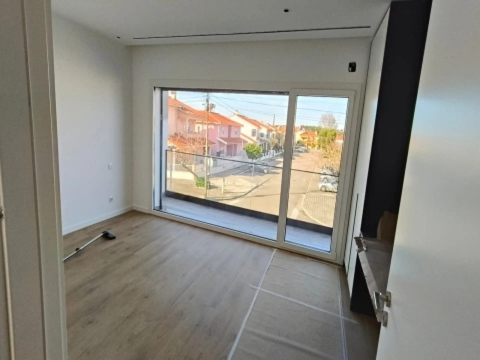 Moradia T4 para Venda em Nossa Sra de Fatima Foto 11