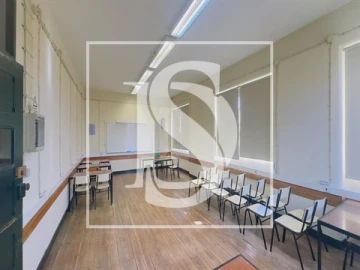 Prédio para Venda em São João Baptista