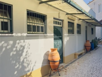 Prédio para Venda em São João Baptista