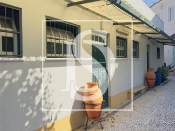 Prédio para Venda em São João Baptista