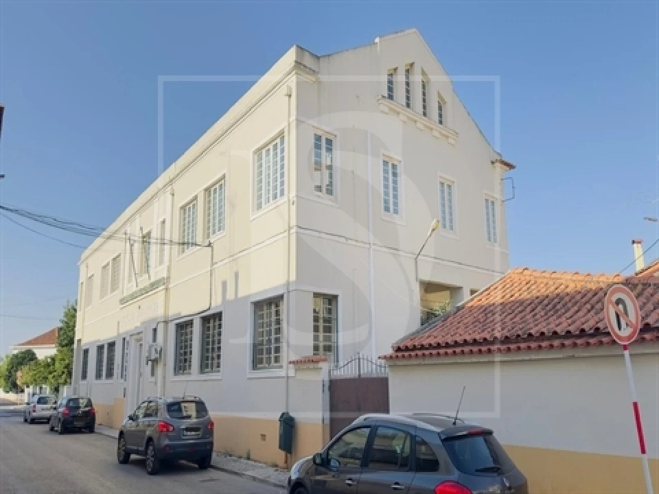 Prédio para Venda em São João Baptista Foto 1