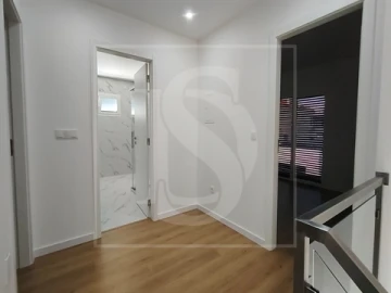 Moradia T4 para Venda em Nossa Sra de Fatima