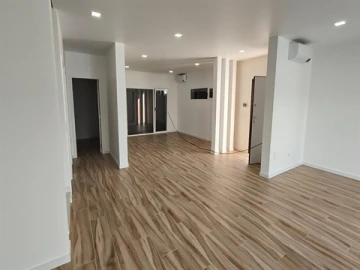 Moradia T4 para Venda em Nossa Sra de Fatima