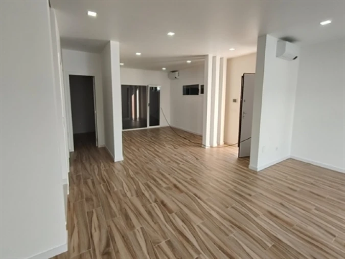 Moradia T4 para Venda em Nossa Sra de Fatima Foto 7