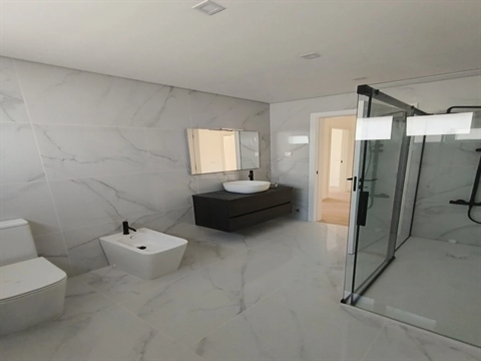 Moradia T4 para Venda em Nossa Sra de Fatima Foto 15